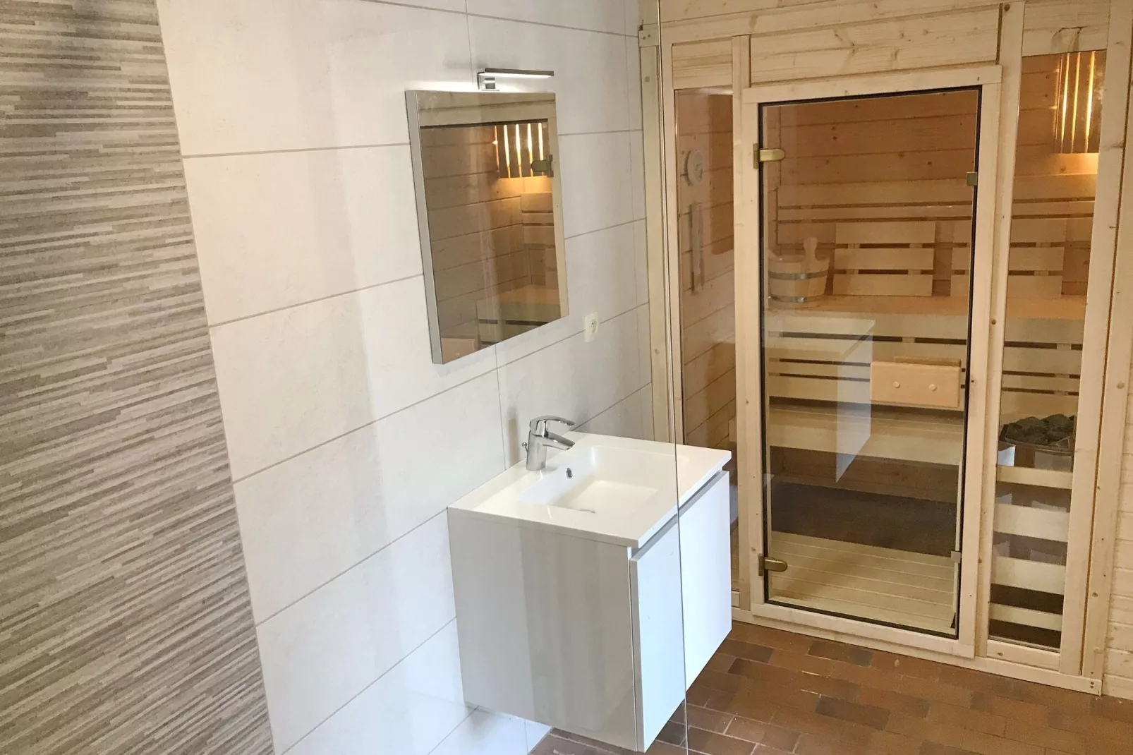Les Doyards 4-Bathroom