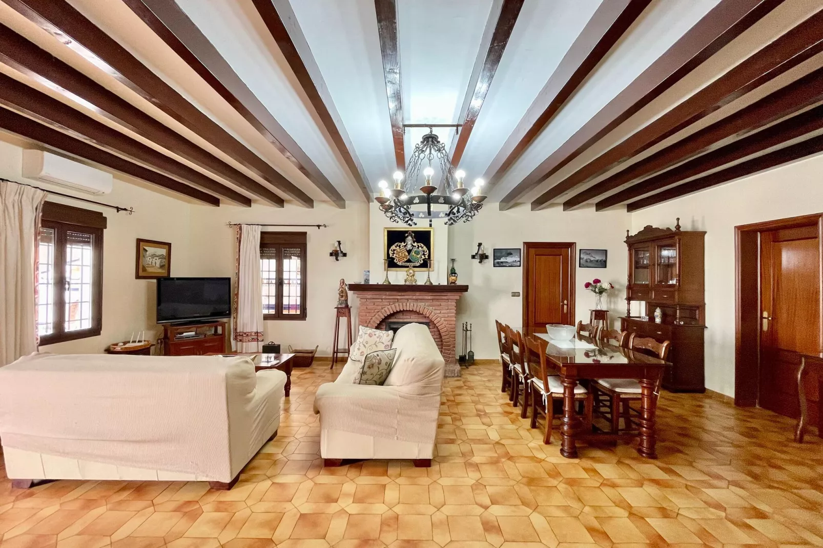 Casa Mirador-Dining room