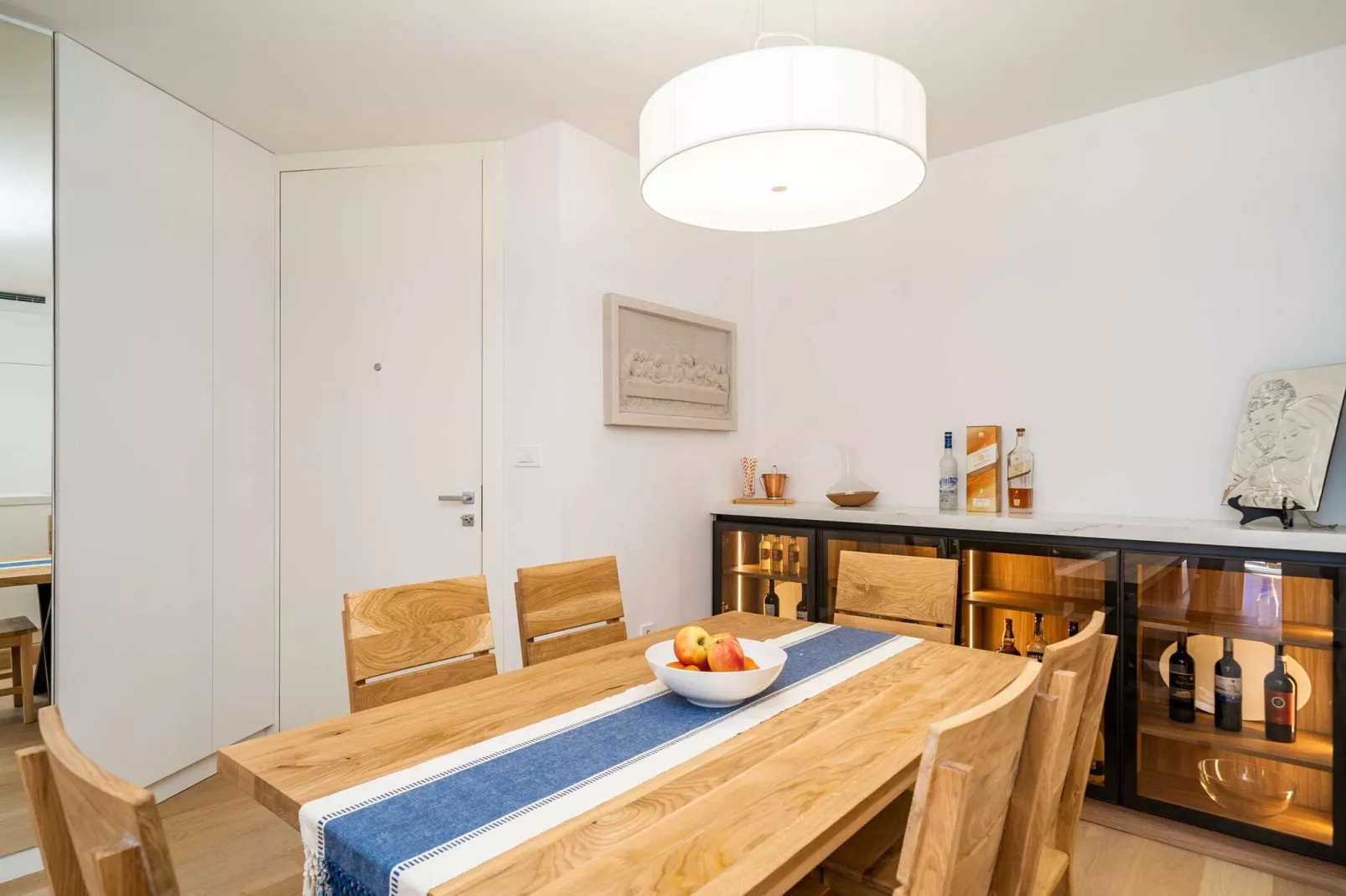 Apartment Villa Claudia - Three Bedroom Apartment with Balcony-Esszimmer