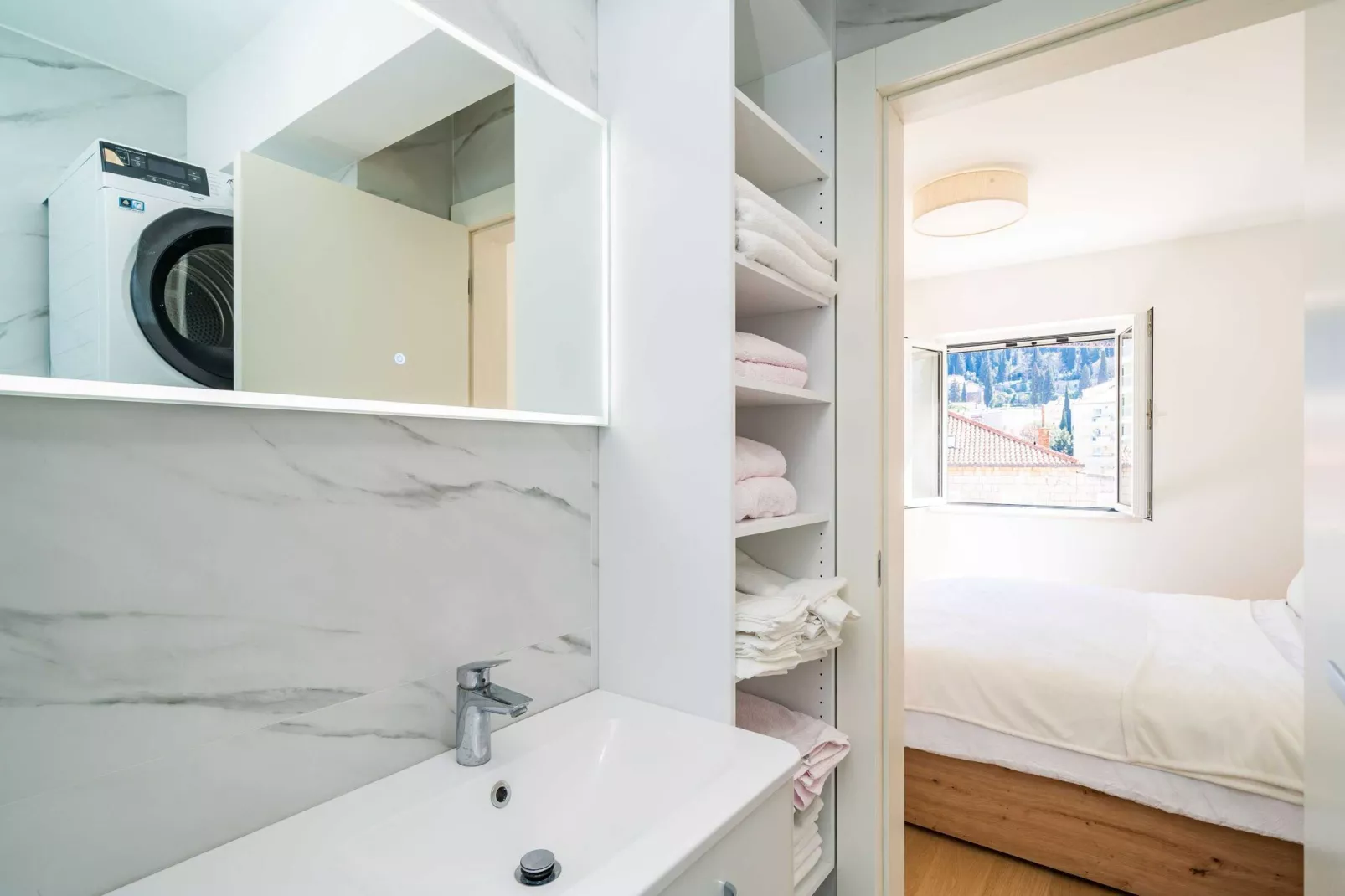 Apartment Villa Claudia - Three Bedroom Apartment with Balcony-Badezimmer