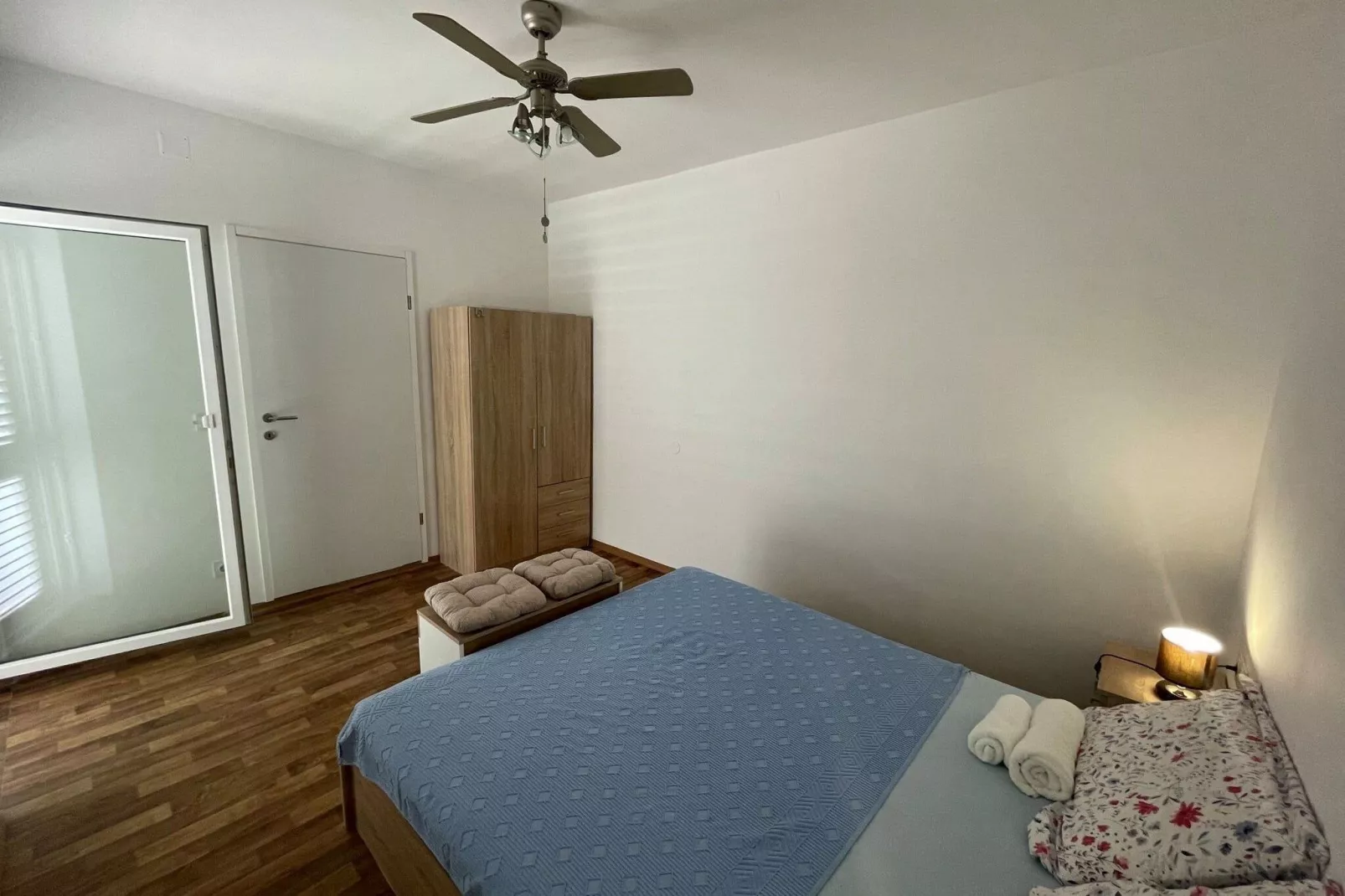 Apartments Sun 4 You - One Bedroom Apartment with Terrace and Sea View (Apartment 1)-Schlafzimmer