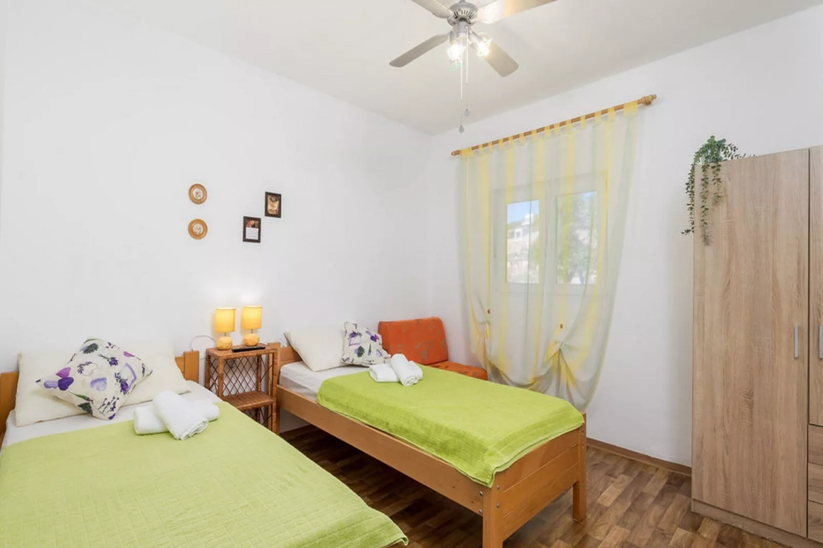 Apartments Sun 4 You - Two Bedroom Apartment with Balcony and Sea View (Apartment 2)-Bedroom