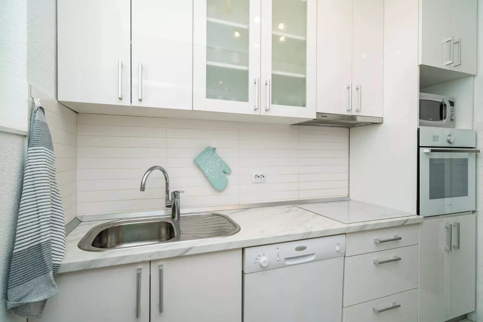 Apartment Klaudia - Two Bedroom Apartment with Balcony-Kitchen
