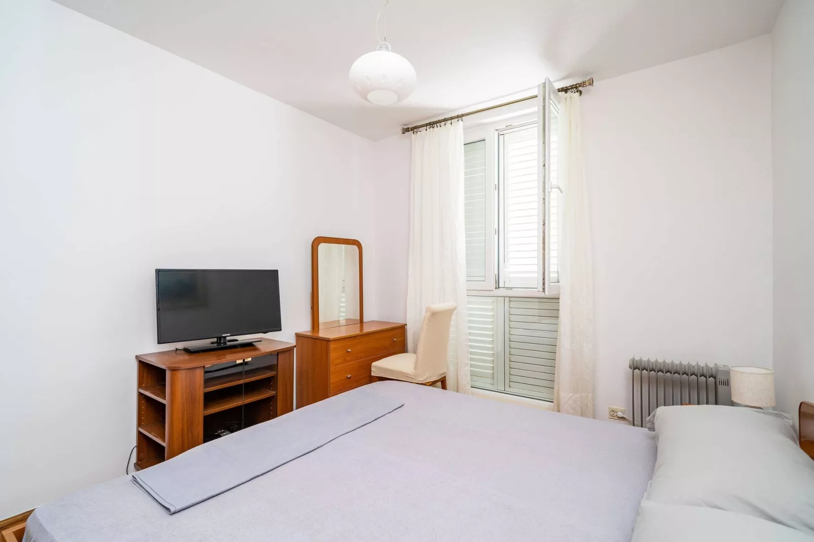 Apartment Klaudia - Two Bedroom Apartment with Balcony-Bedroom