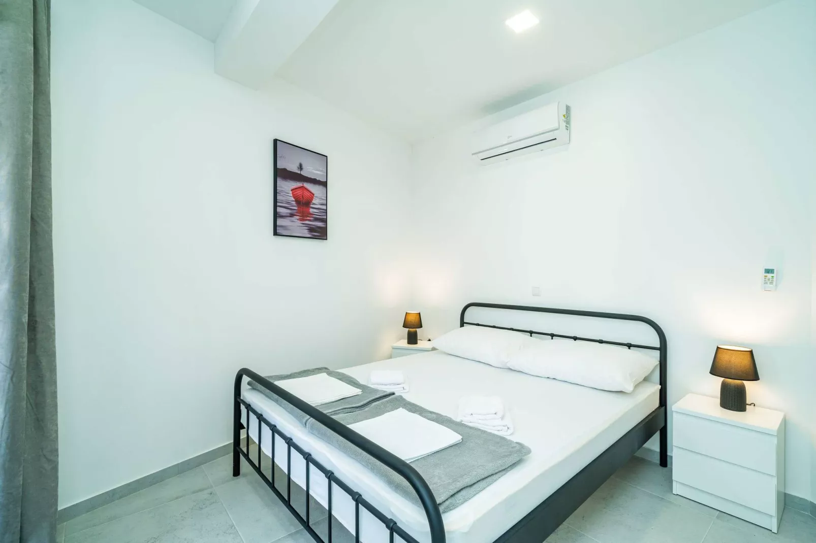 Hidden Gem Apartment - Two Bedroom Apartment with Terrace and Sea View-Bedroom