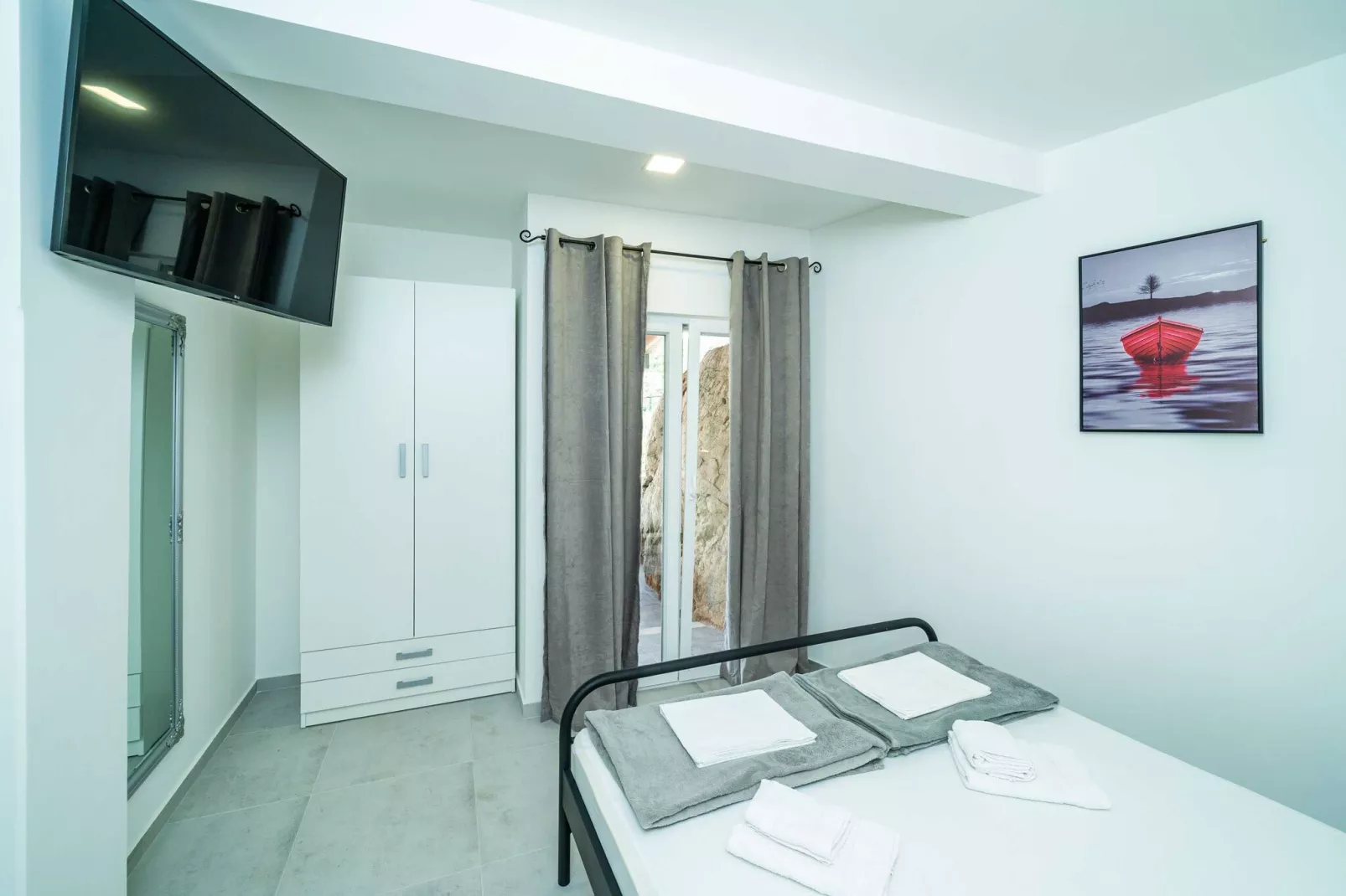Hidden Gem Apartment - Two Bedroom Apartment with Terrace and Sea View-Bedroom