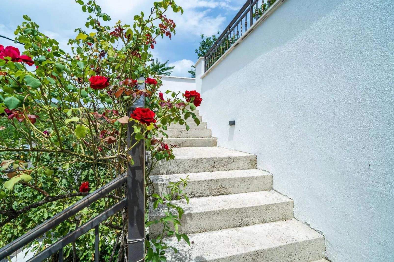 Hidden Gem Apartment - Two Bedroom Apartment with Terrace and Sea View-Outdoor