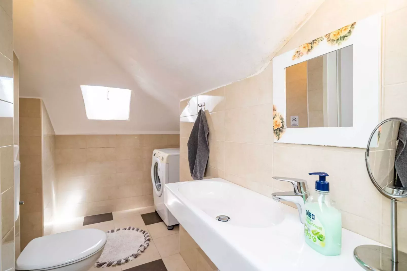 Rooms Nina - Double or Twin room with shared terrace - 1-Bathroom