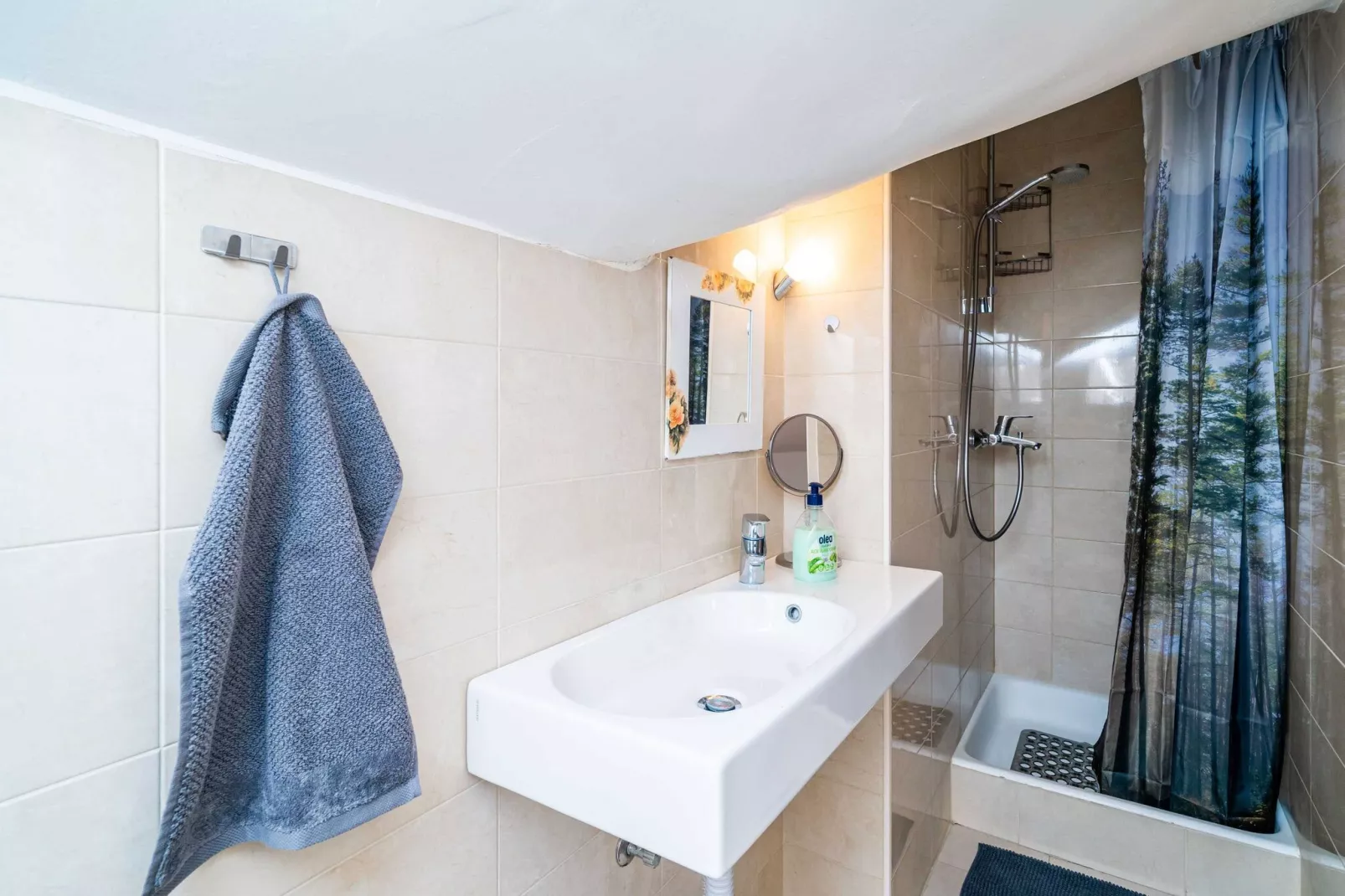 Rooms Nina - Double or Twin room with shared terrace - 1-Bathroom