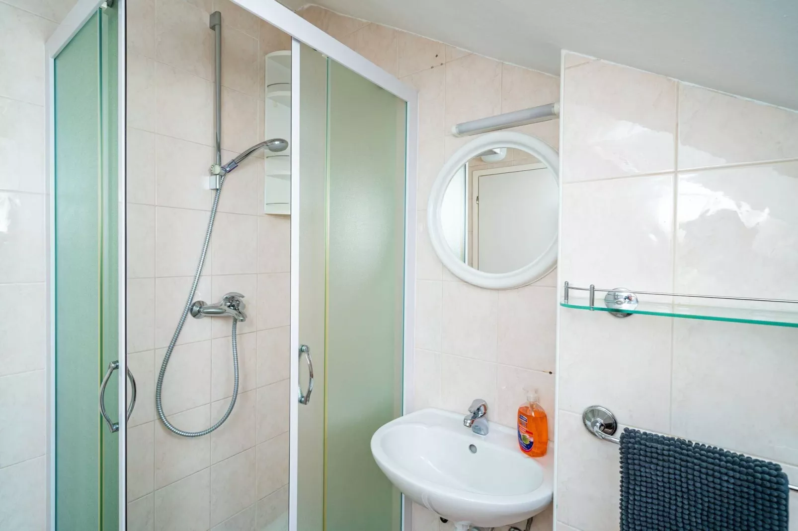 Rooms Nina - Double room with Sea View - 2-Bathroom