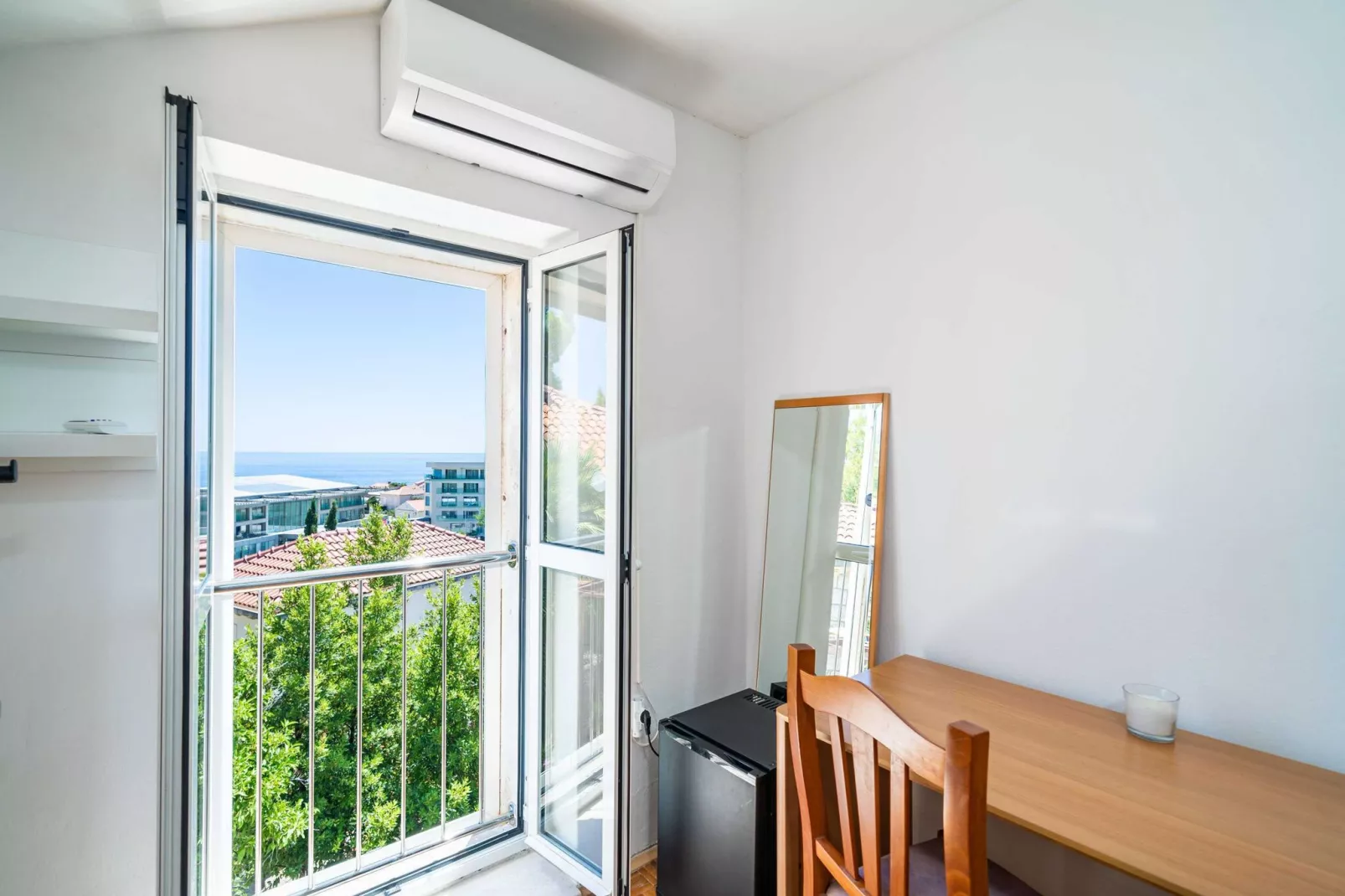 Rooms Nina - Double room with Sea View - 2-View