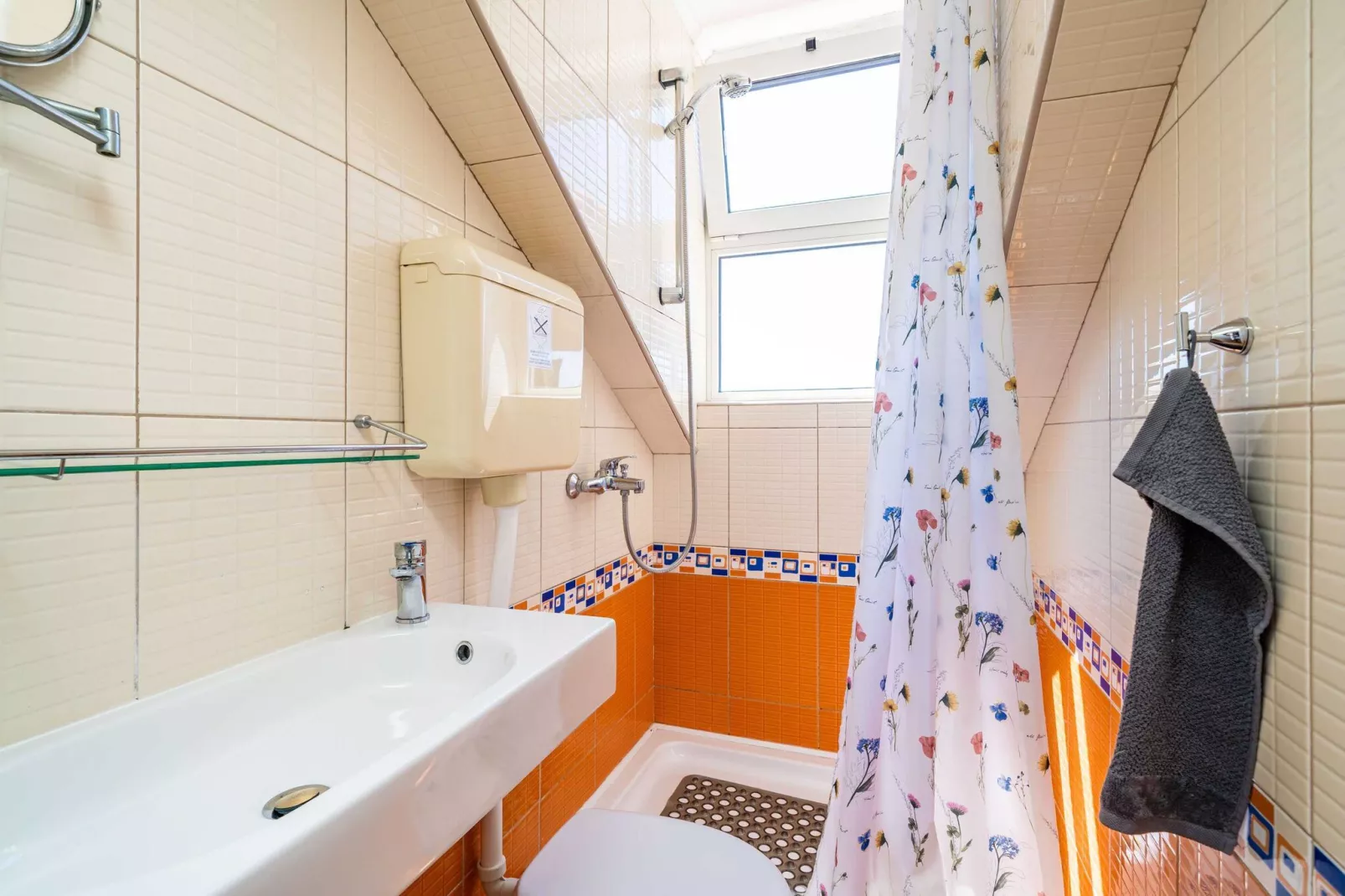 Rooms Nina - Double room with Sea View and shared terrace - 3-Bathroom