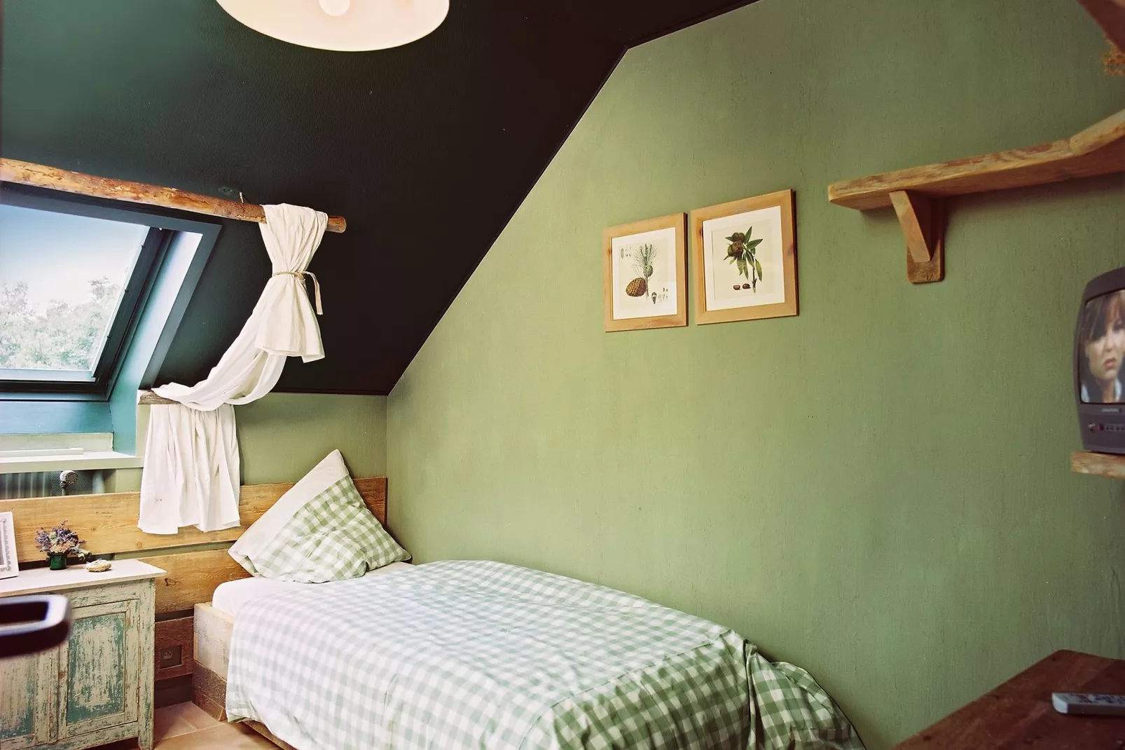 GÎTE CONTES DE SALME Lodge des Contes-Bedroom