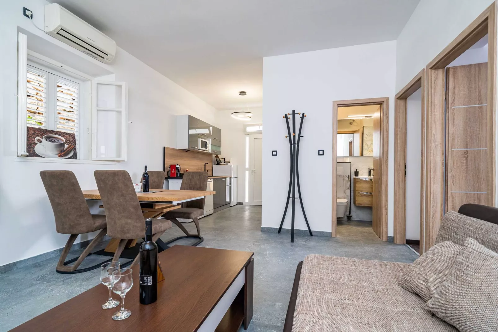 DUxperience Apartment - Two Bedroom Apartment with Terrace and Sea View-Living room