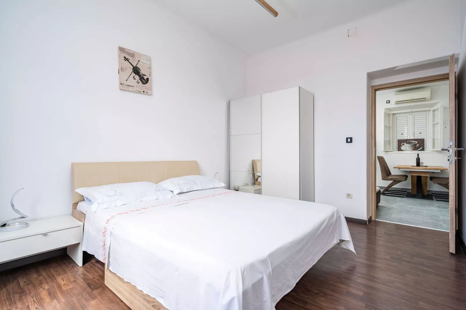 DUxperience Apartment - Two Bedroom Apartment with Terrace and Sea View-Bedroom