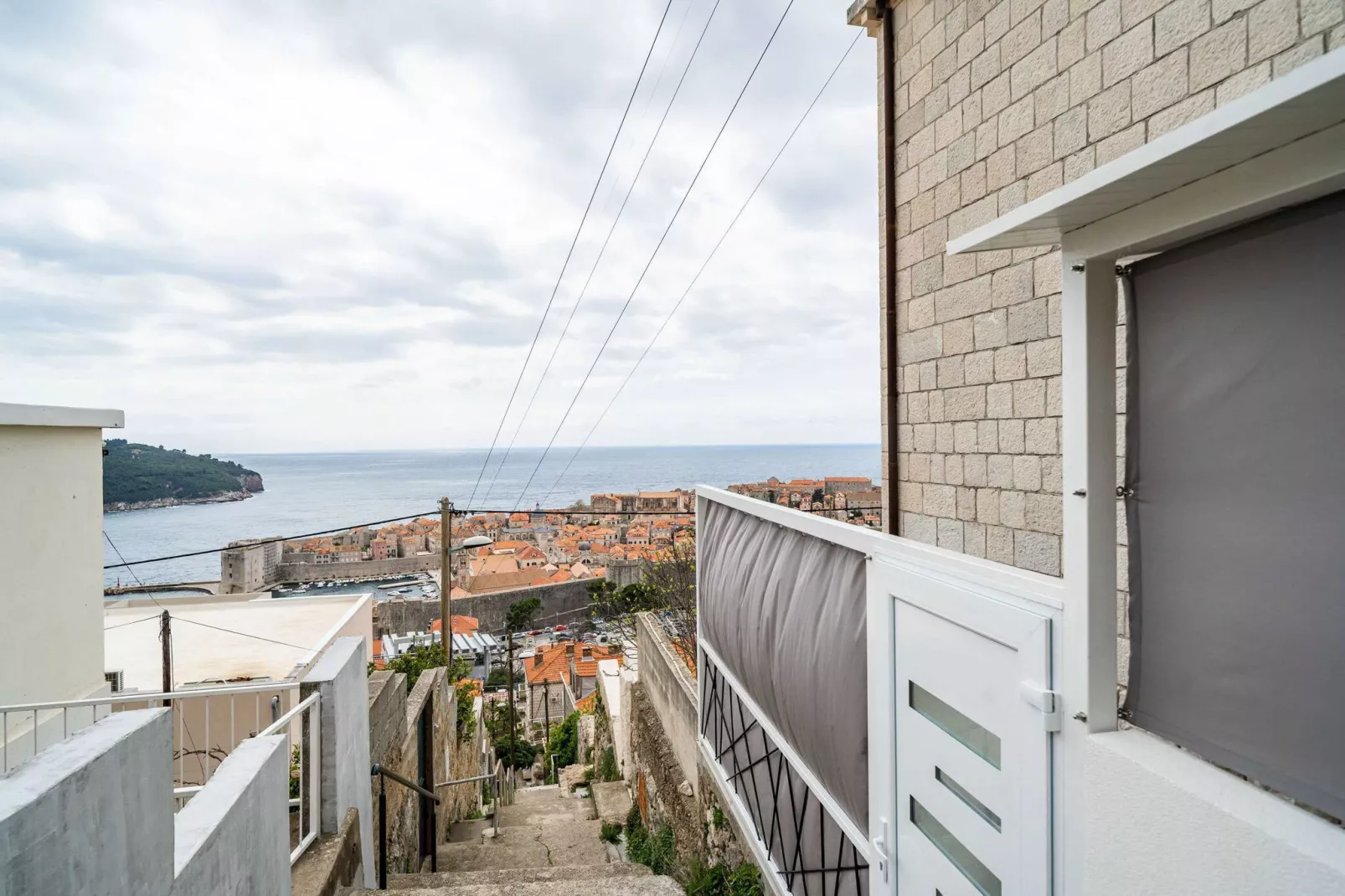 DUxperience Apartment - Two Bedroom Apartment with Terrace and Sea View-Facilities
