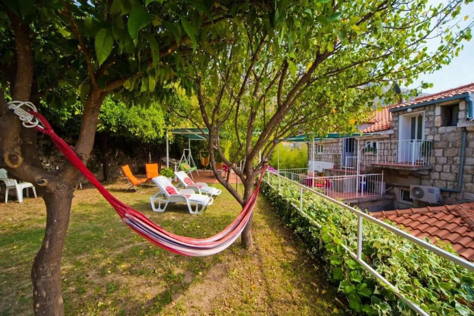 Apartments Villa Mare - Two Bedroom Apartment (Attic) A2-Gardens summer