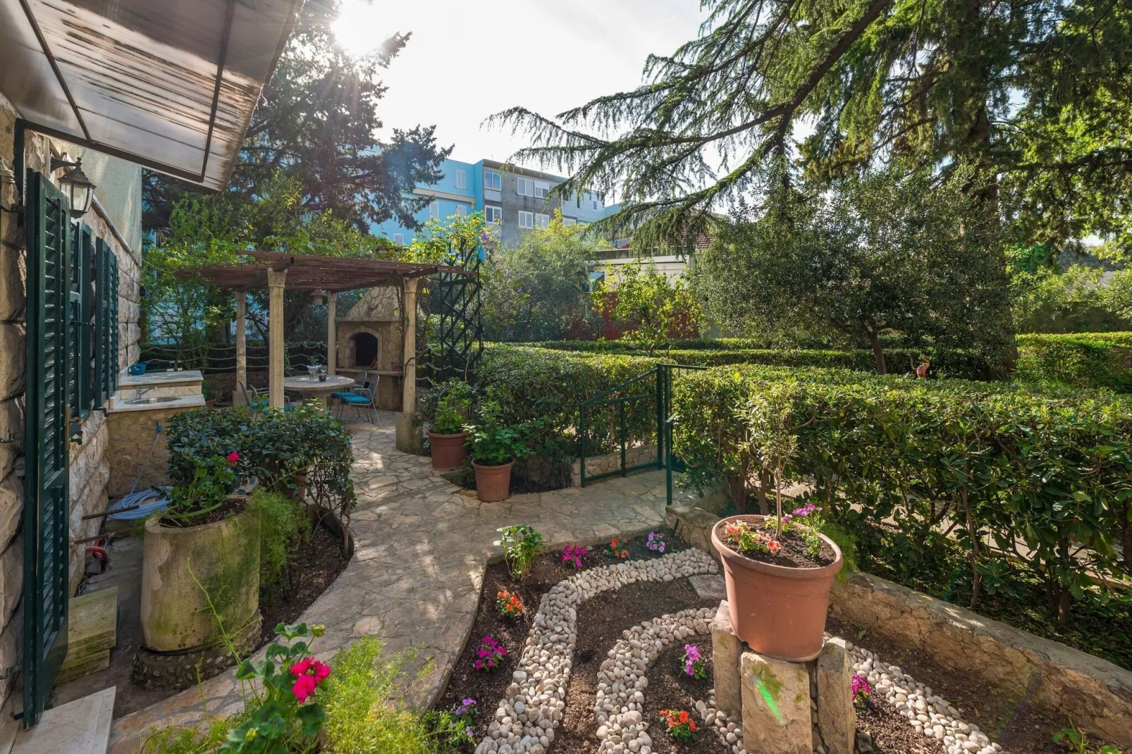 Green Terrace Apartment I - Studio Apartment with Terrace-Terrasse