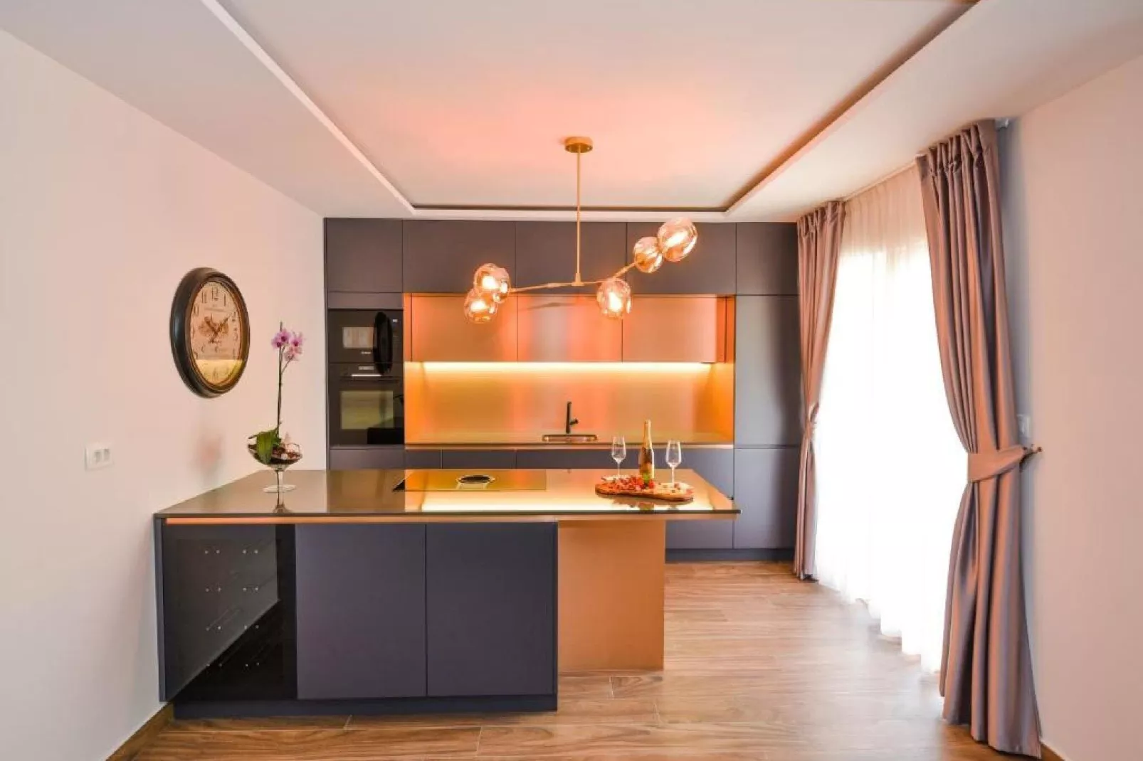 Villa Calypso Royal Apartment - Two Bedroom Apartment with Swimming Pool-Cuisine