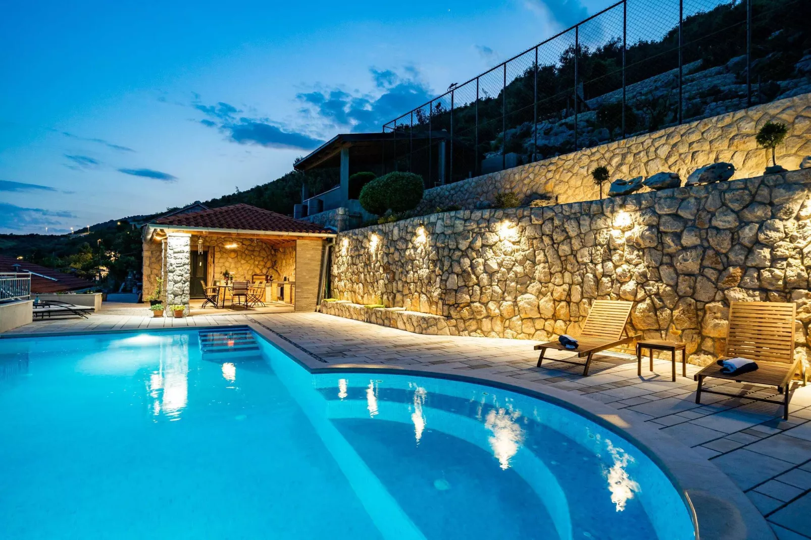 Apartments Villa Arcadia - Studio Apartment with Hot Tub and Shared Swimming Pool A1-Schwimmbad