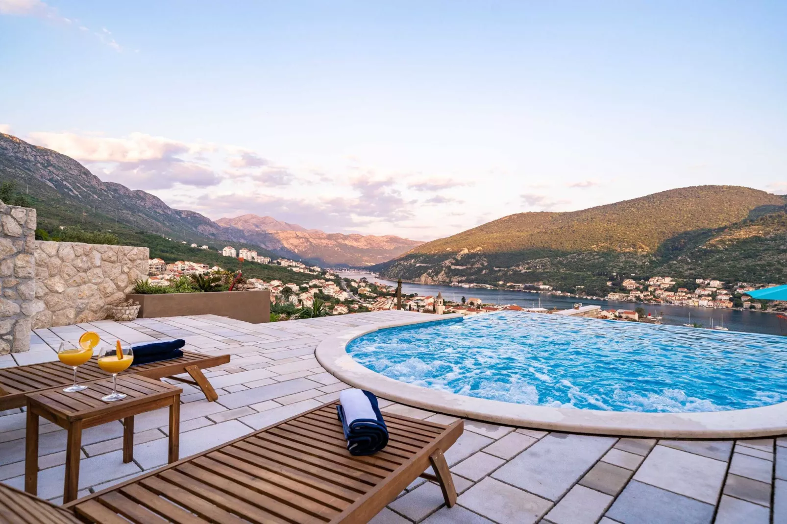 Apartments Villa Arcadia - Studio Apartment with Terrace and Shared Swimming Pool A2-Piscine