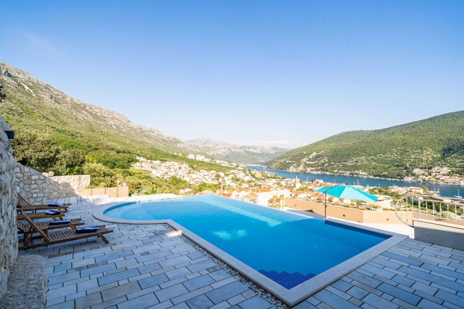 Apartments Villa Arcadia - Studio Apartment with Terrace and Shared Swimming Pool A2-Piscine
