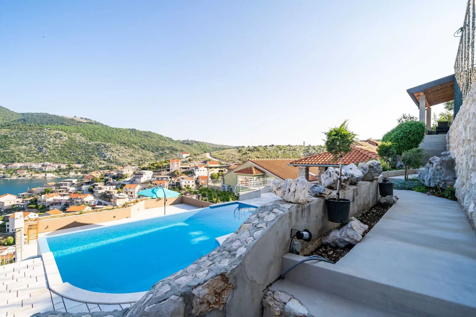 Apartments Villa Arcadia - Studio Apartment with Terrace and Shared Swimming Pool A2-Piscine
