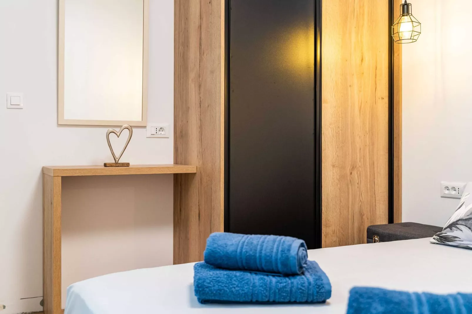 Apartments Villa Arcadia- Two Bedroom Apartment with Shared Swimming Pool A4-Chambre