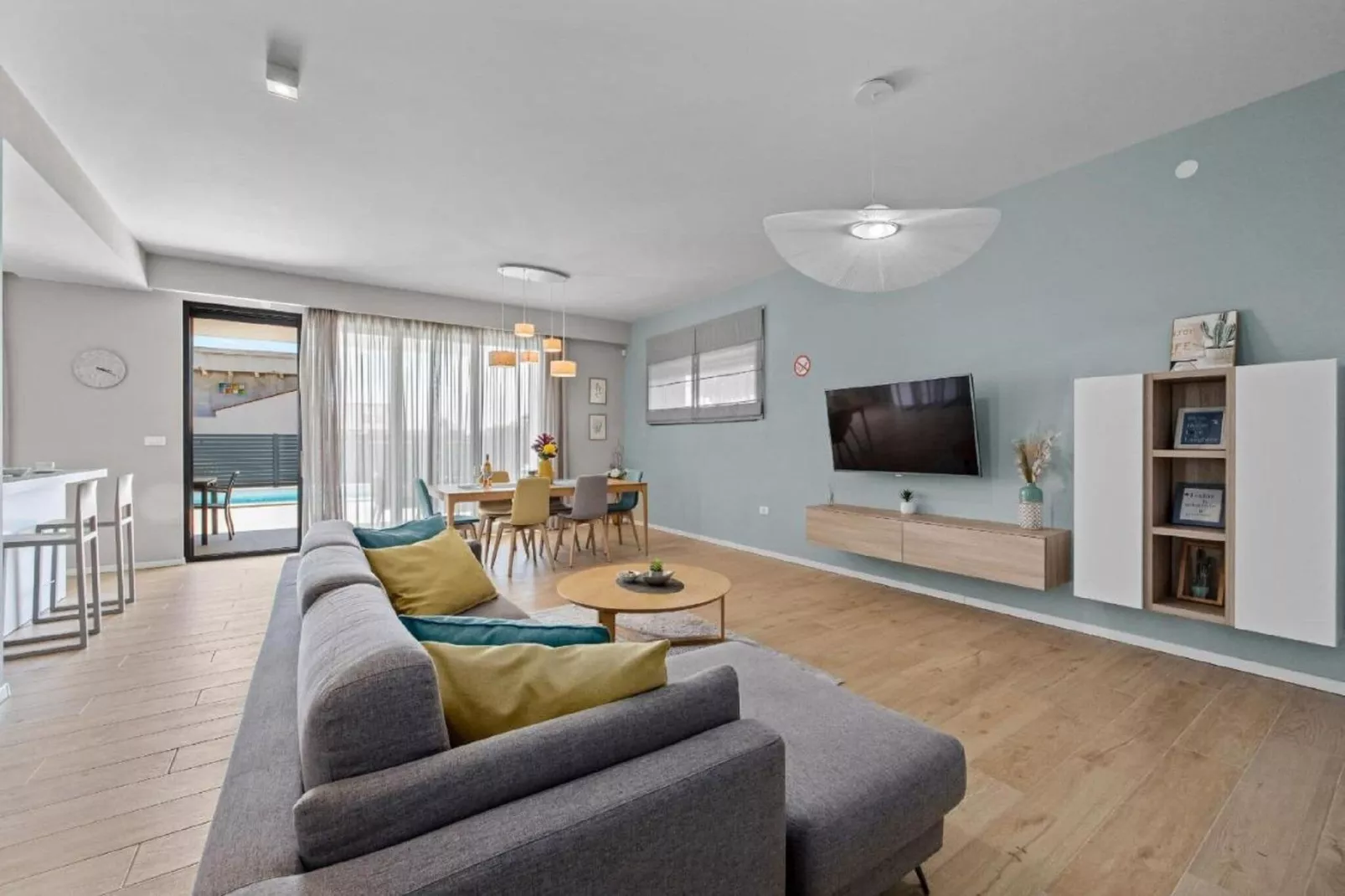 Villa Moon-Living room
