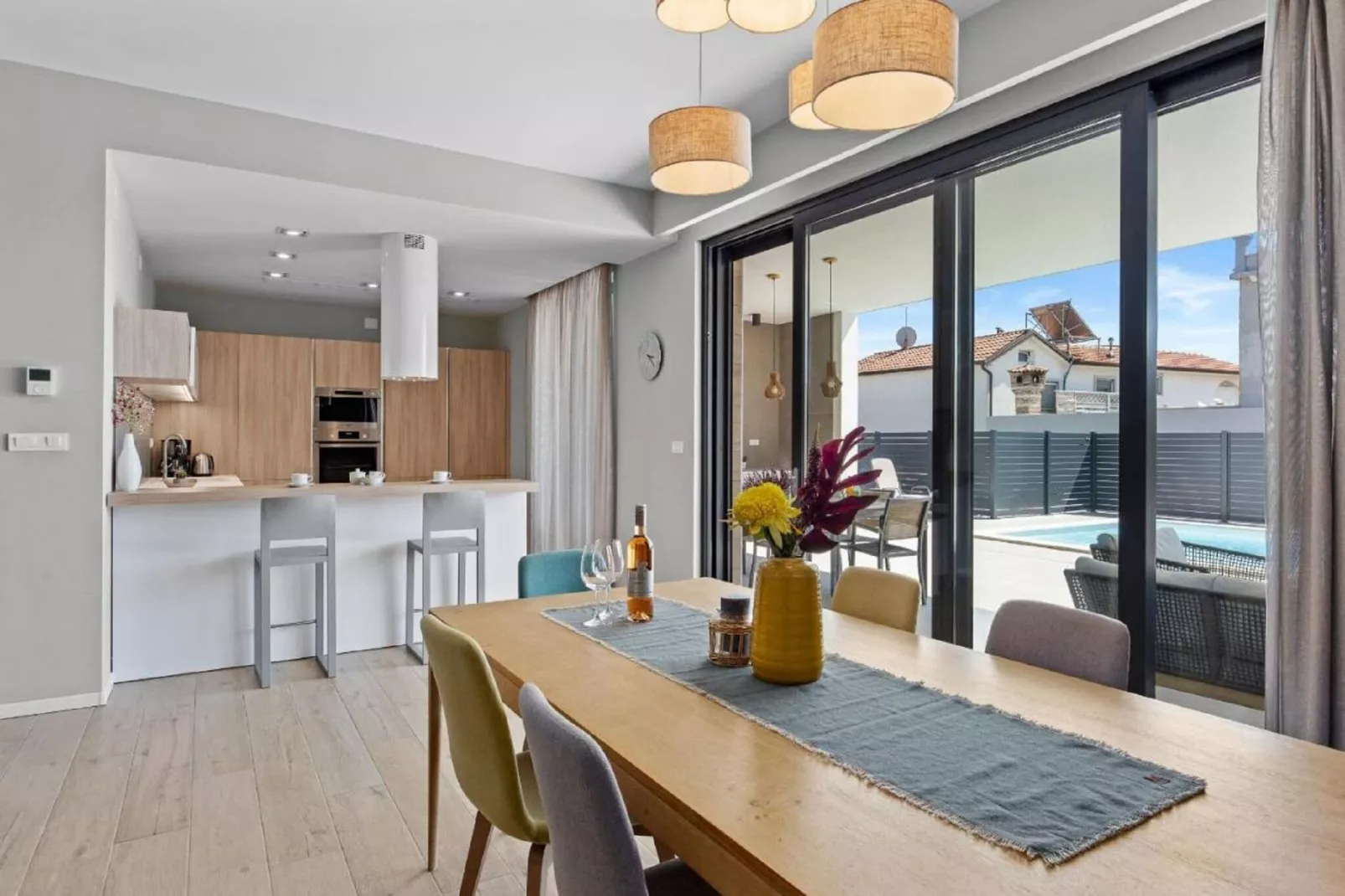 Villa Moon-Dining room