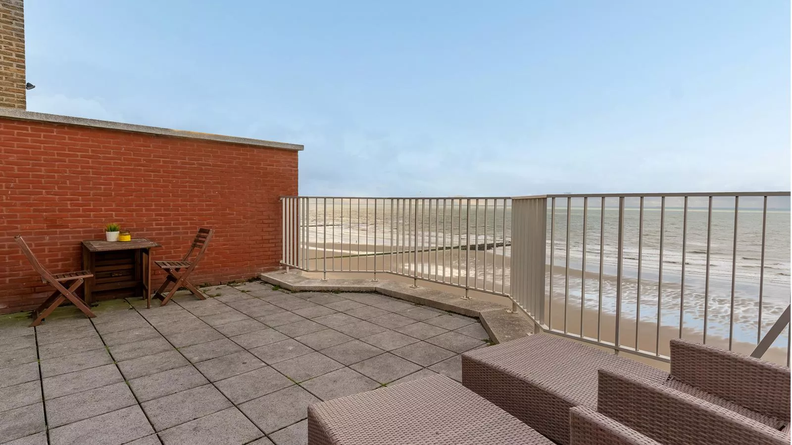10 hoog aan zee-Terrace balcony