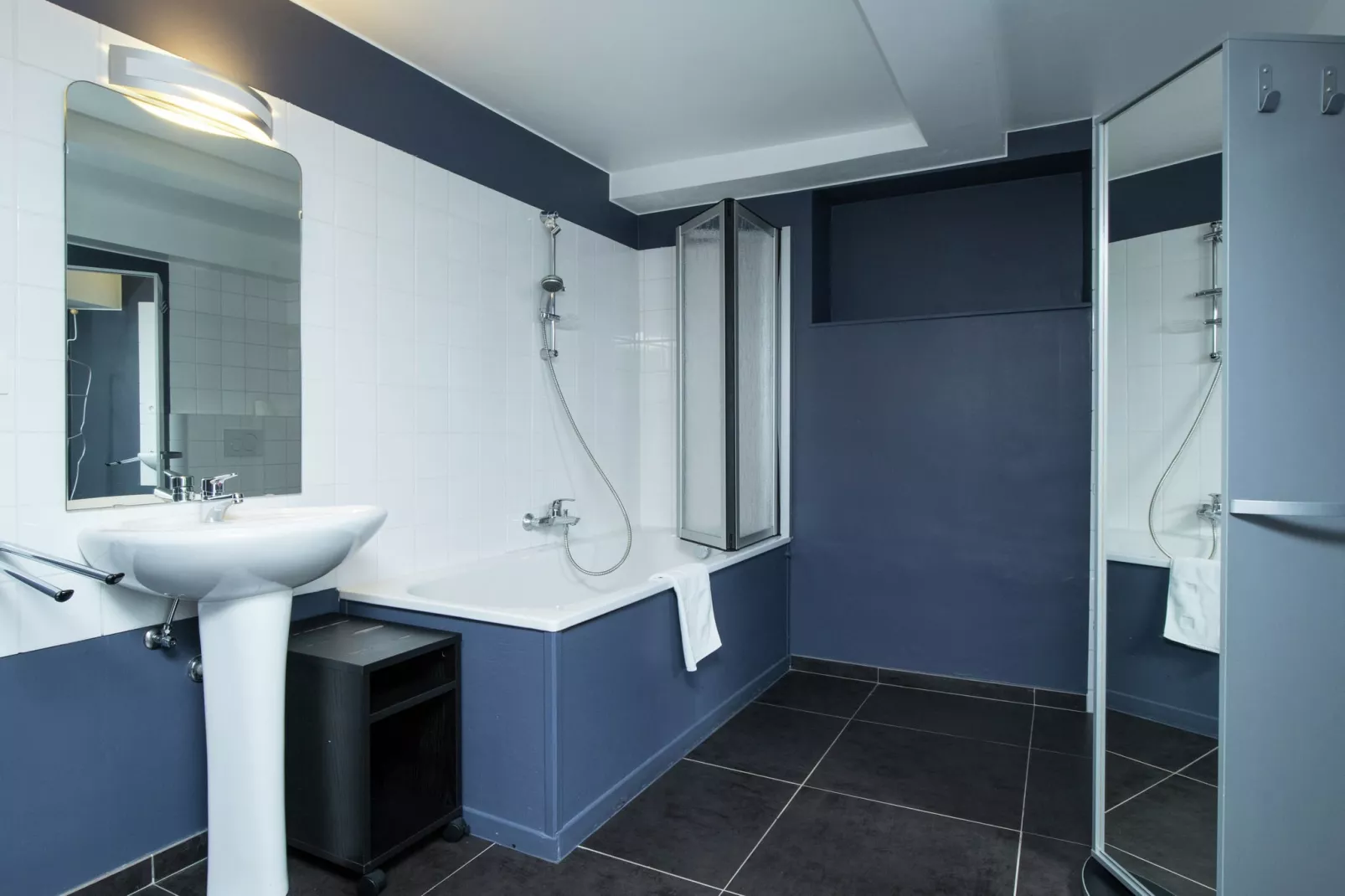 Au Bonalfa 21p-Bathroom