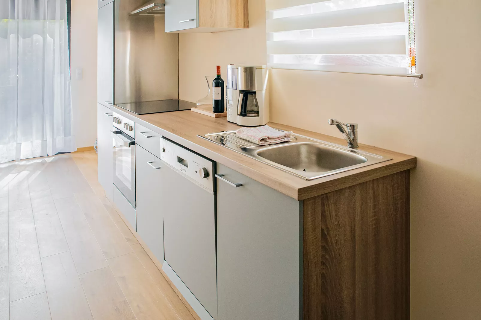 Les Hirondelles-Kitchen