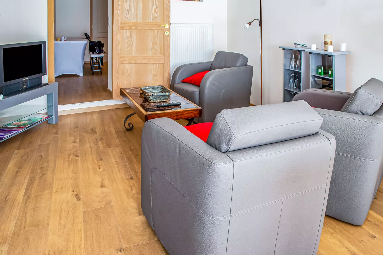 Les Hirondelles-Living room