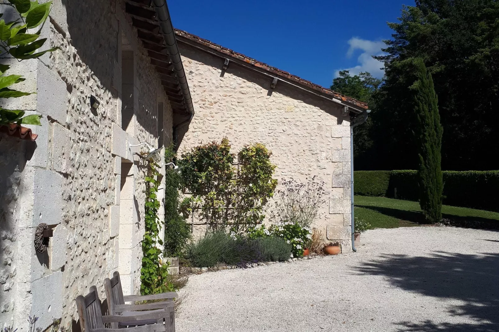 Maison de vacances Verteillac-Exterior summer
