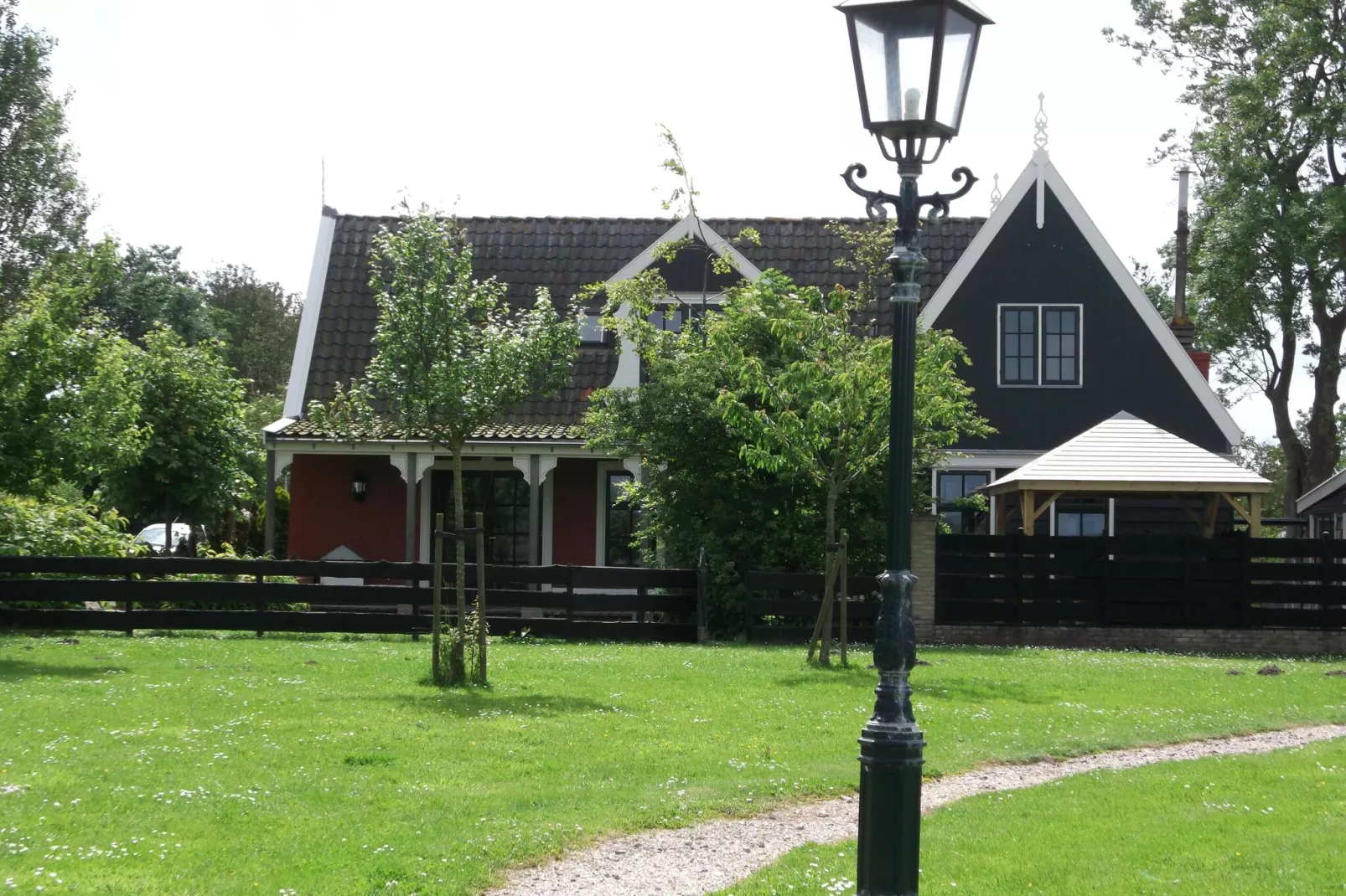 Recreatiepark Wiringherlant - Ons Huys-Gardens summer