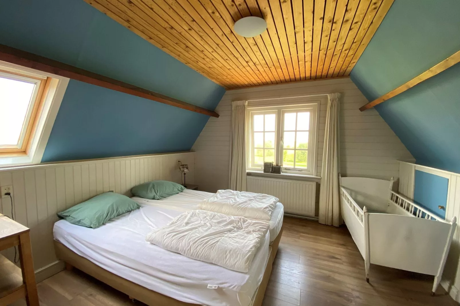 Recreatiepark Wiringherlant - Ons Huys-Bedroom