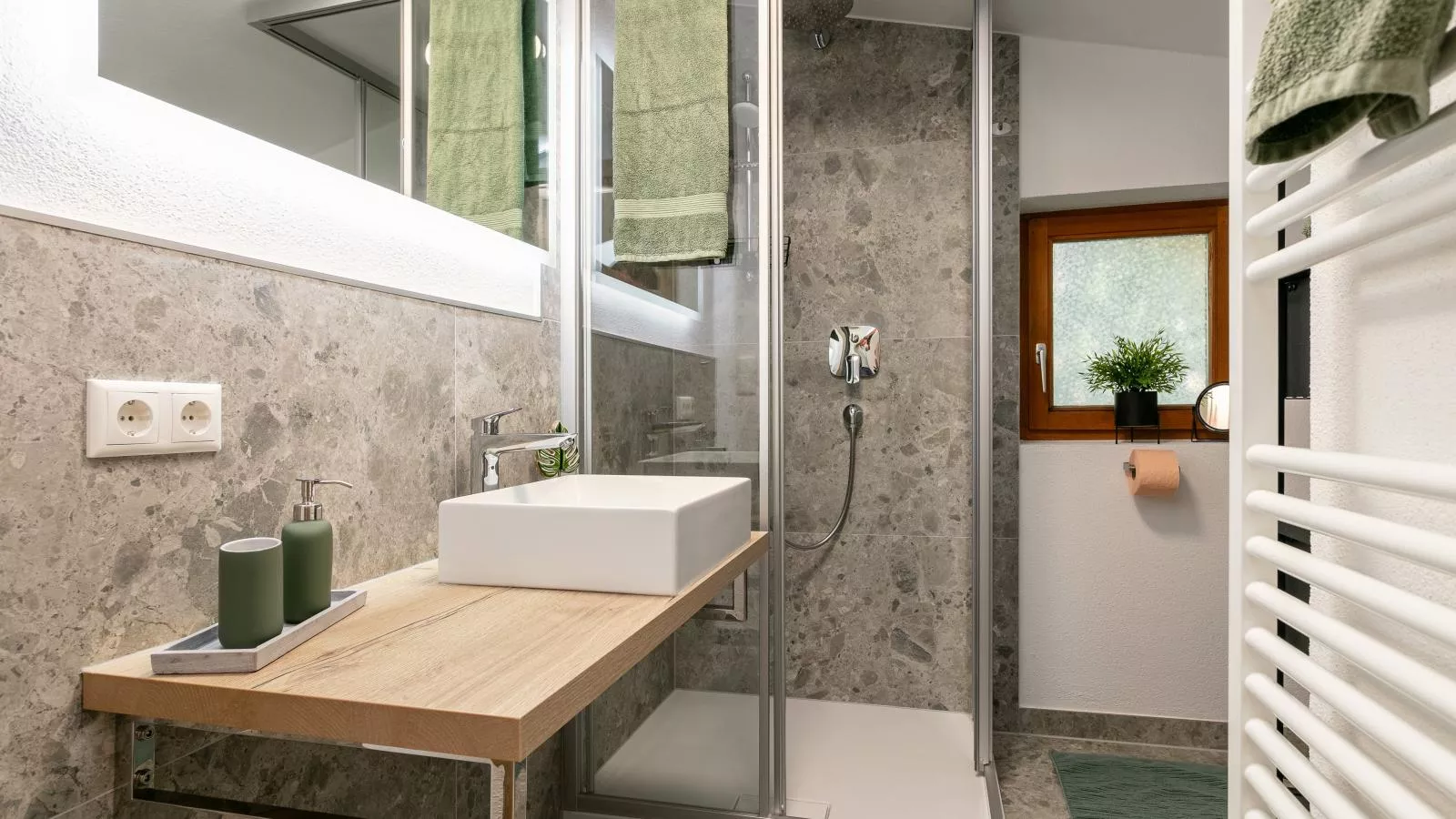 Jaggi-Bathroom
