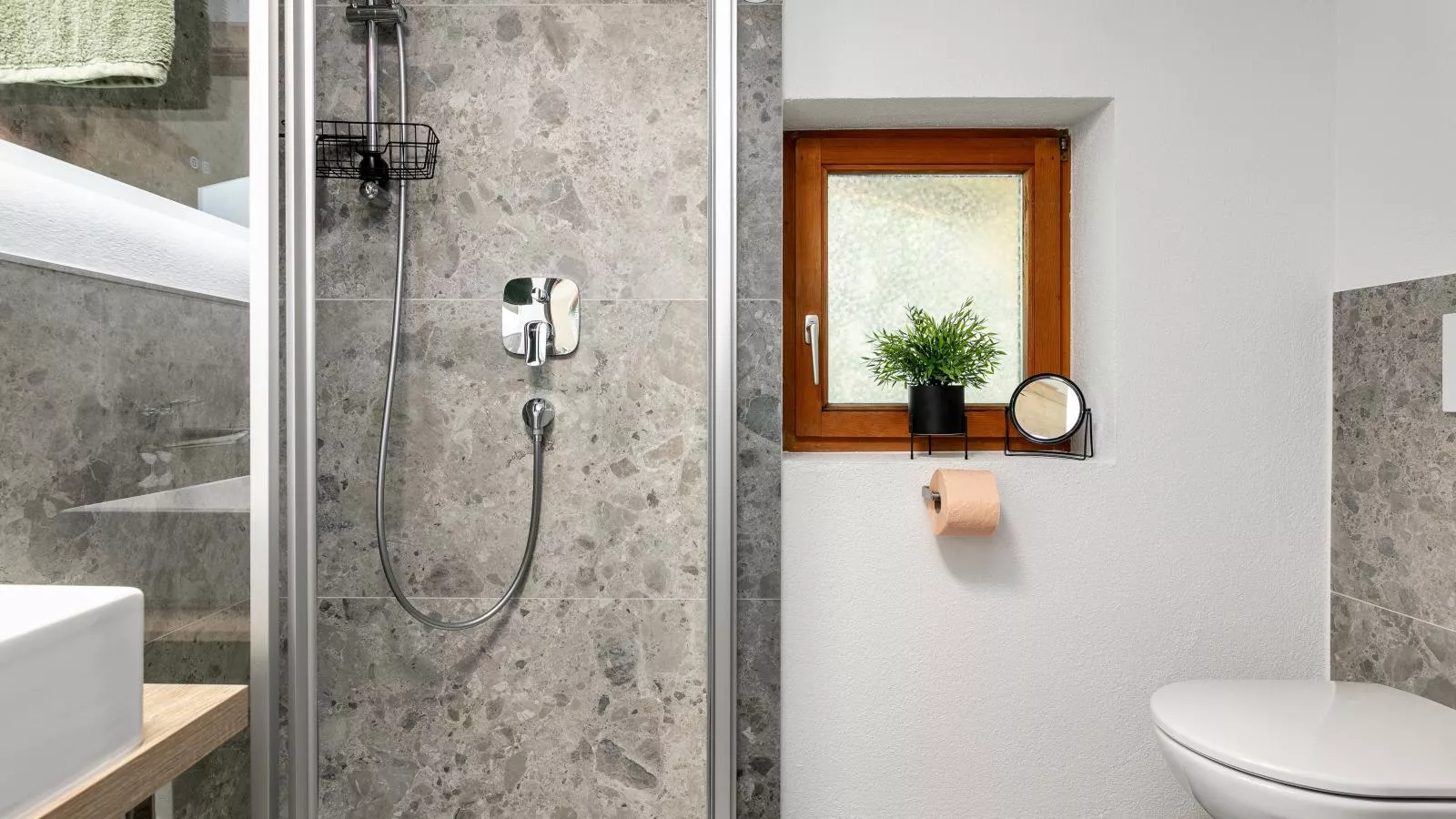 Jaggi-Bathroom