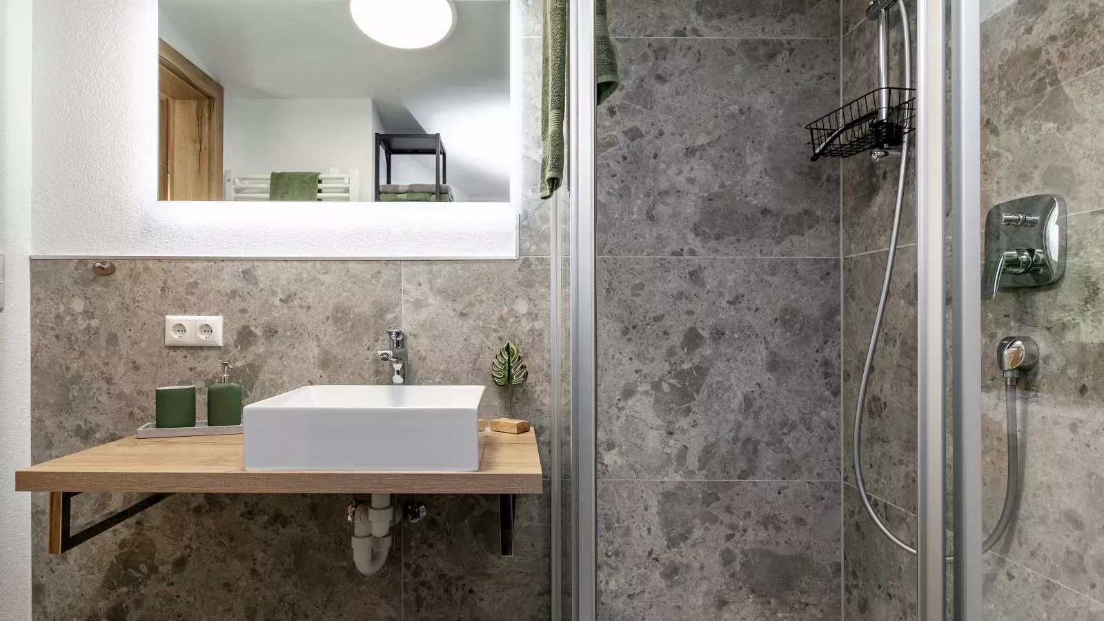 Jaggi-Bathroom