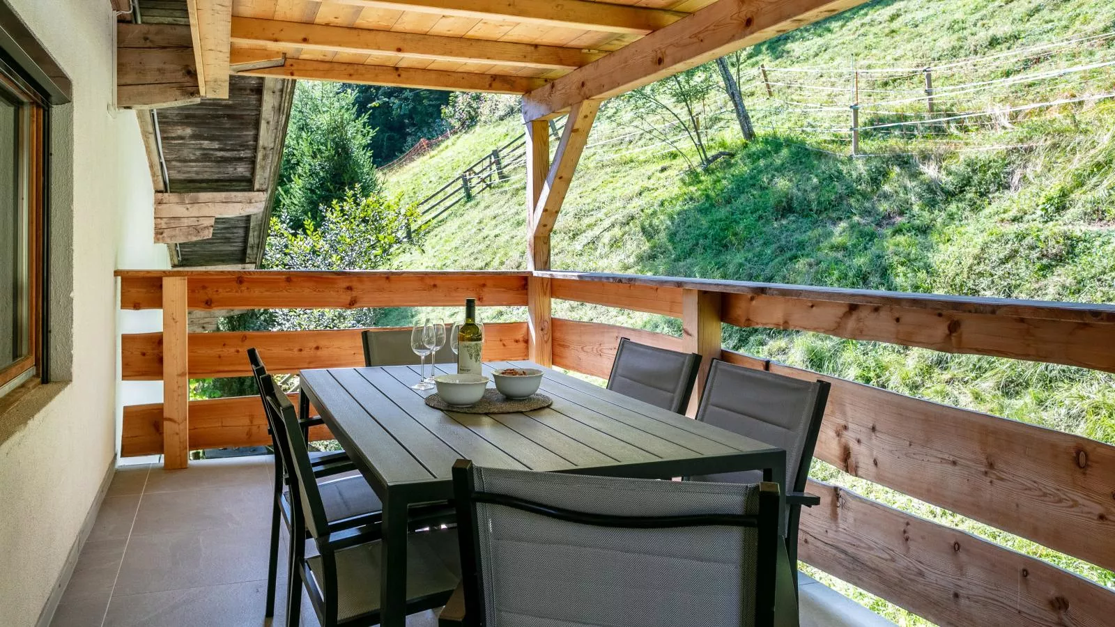 Jaggi-Terrace balcony