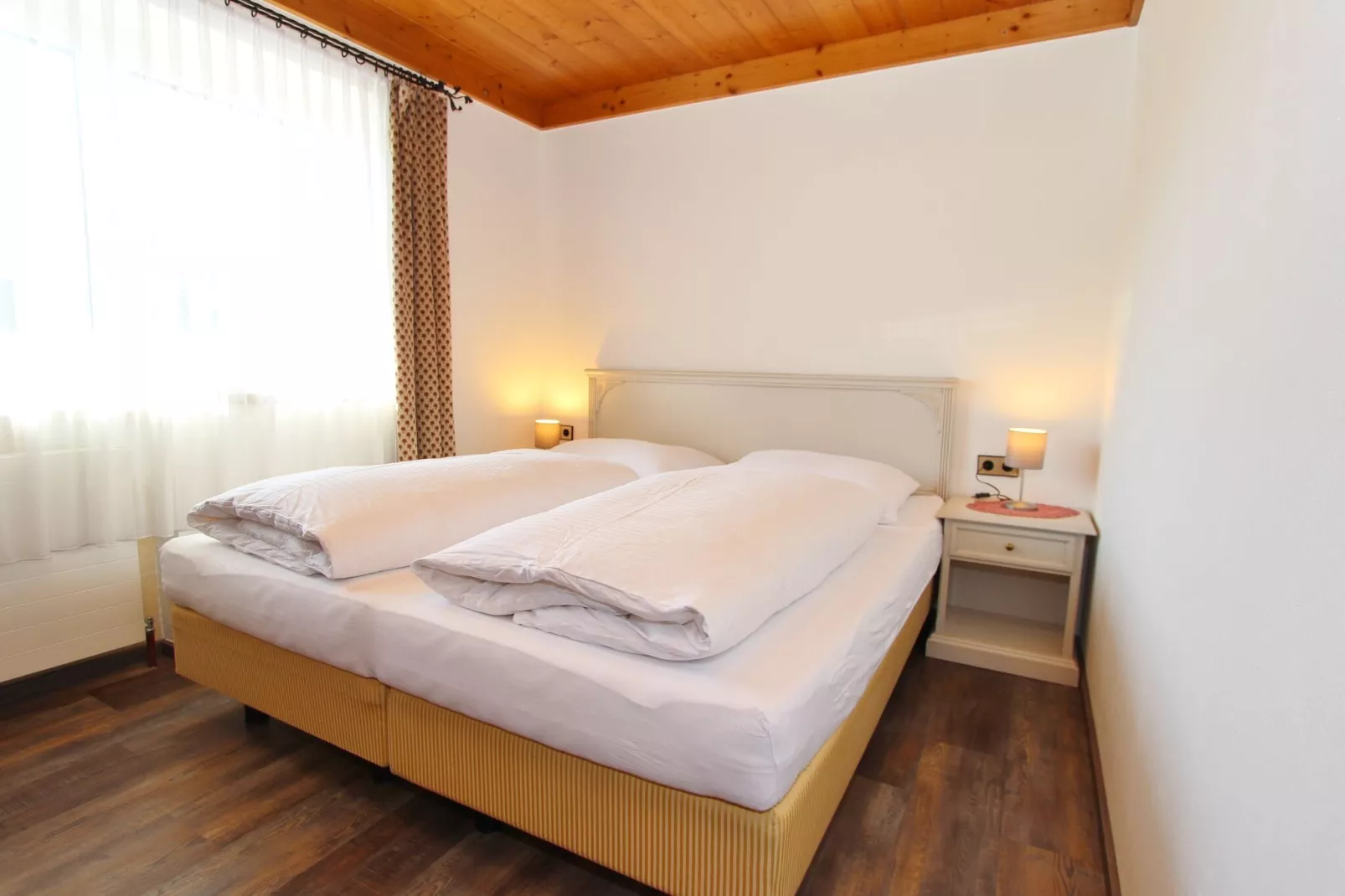 Dorfruh-Bedroom