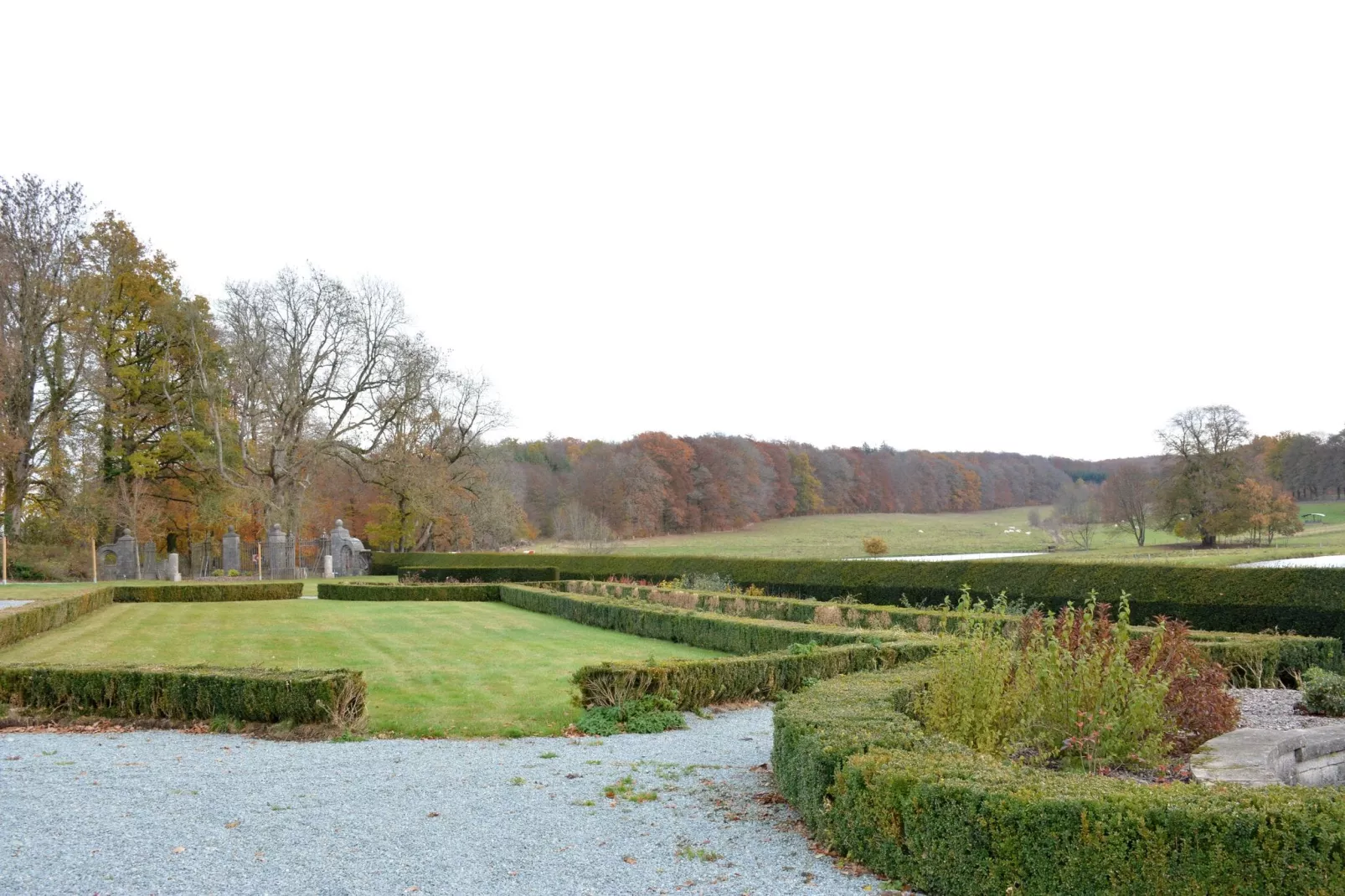 Château de Freux-Gardens summer