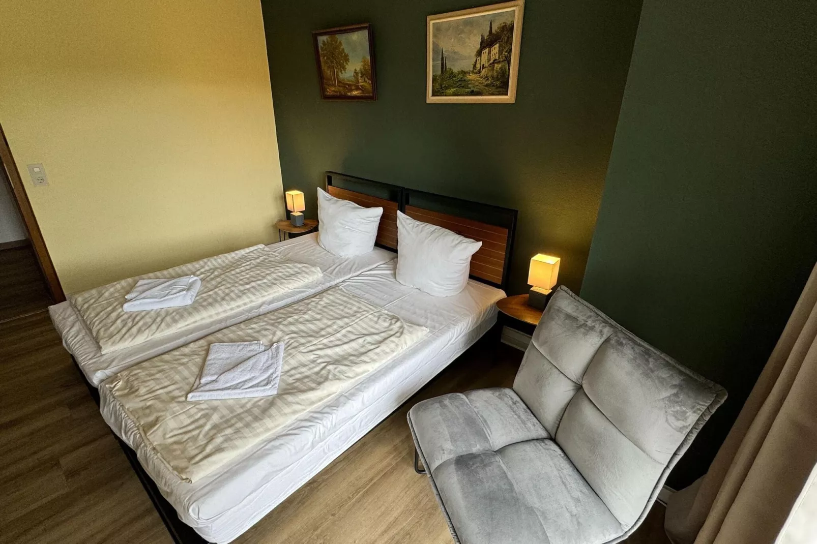 Bärenhütte 9 Personen-Bedroom