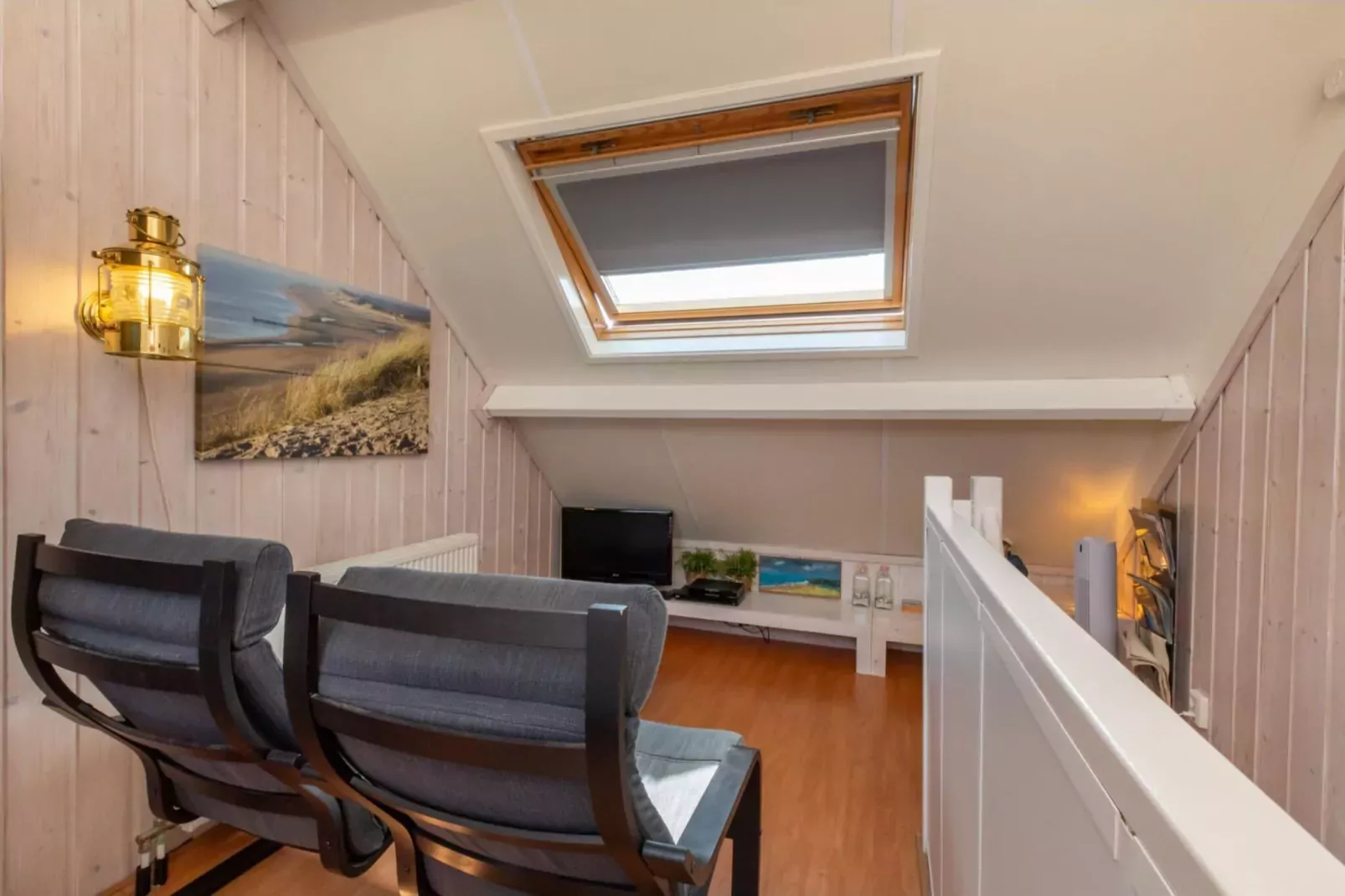 Studio 'De Zandhut' - Swaalingestraat 78  Zoutelande-Living room