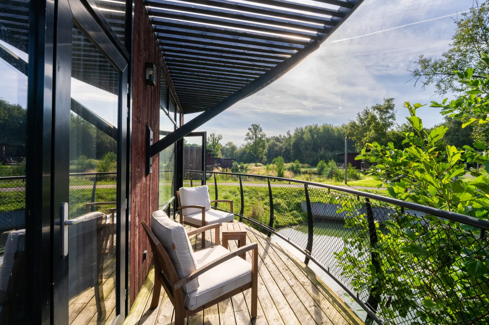 The Easy Accessible Leaf by YourNature-Terrace balcony