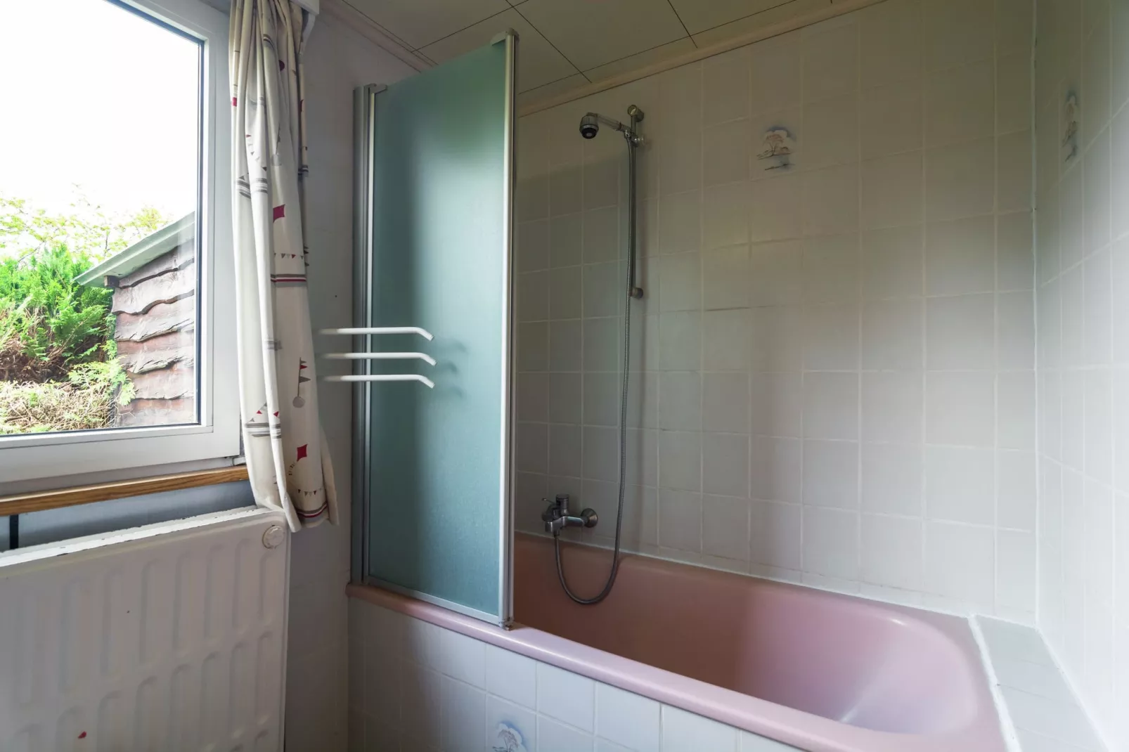 Alouette-Bathroom