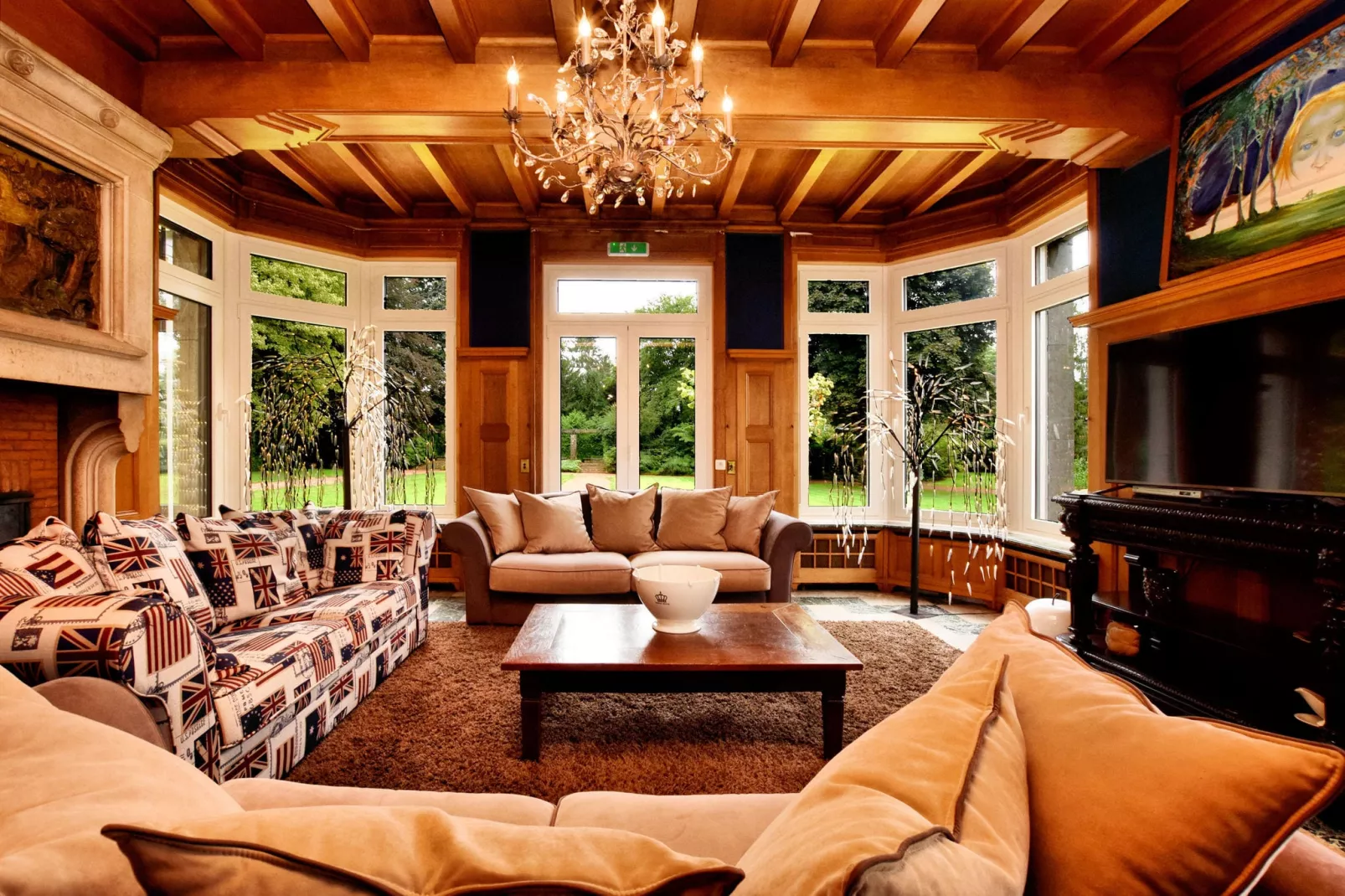 La Maison des Fleurs-Living room