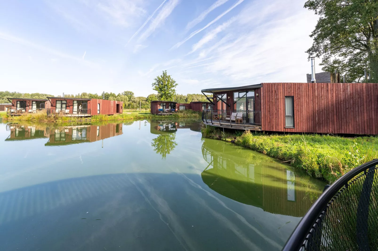 The Easy Accessible Leaf by YourNature-Exterior summer
