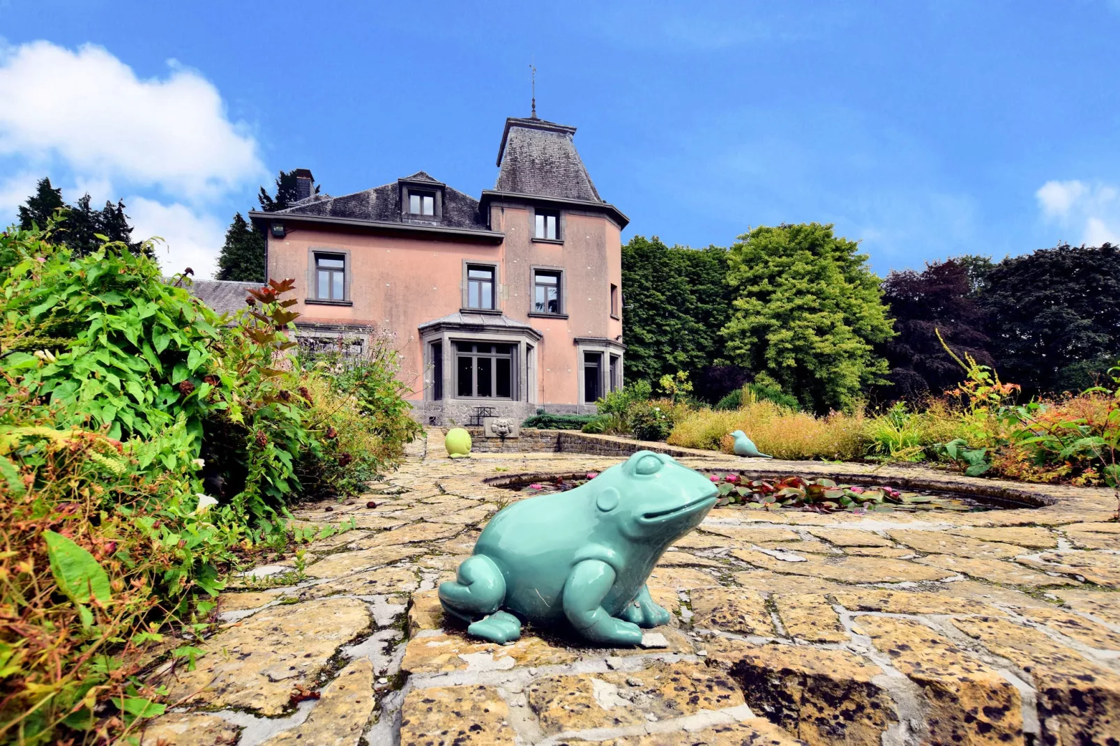 La Maison des Fleurs-Exterior summer
